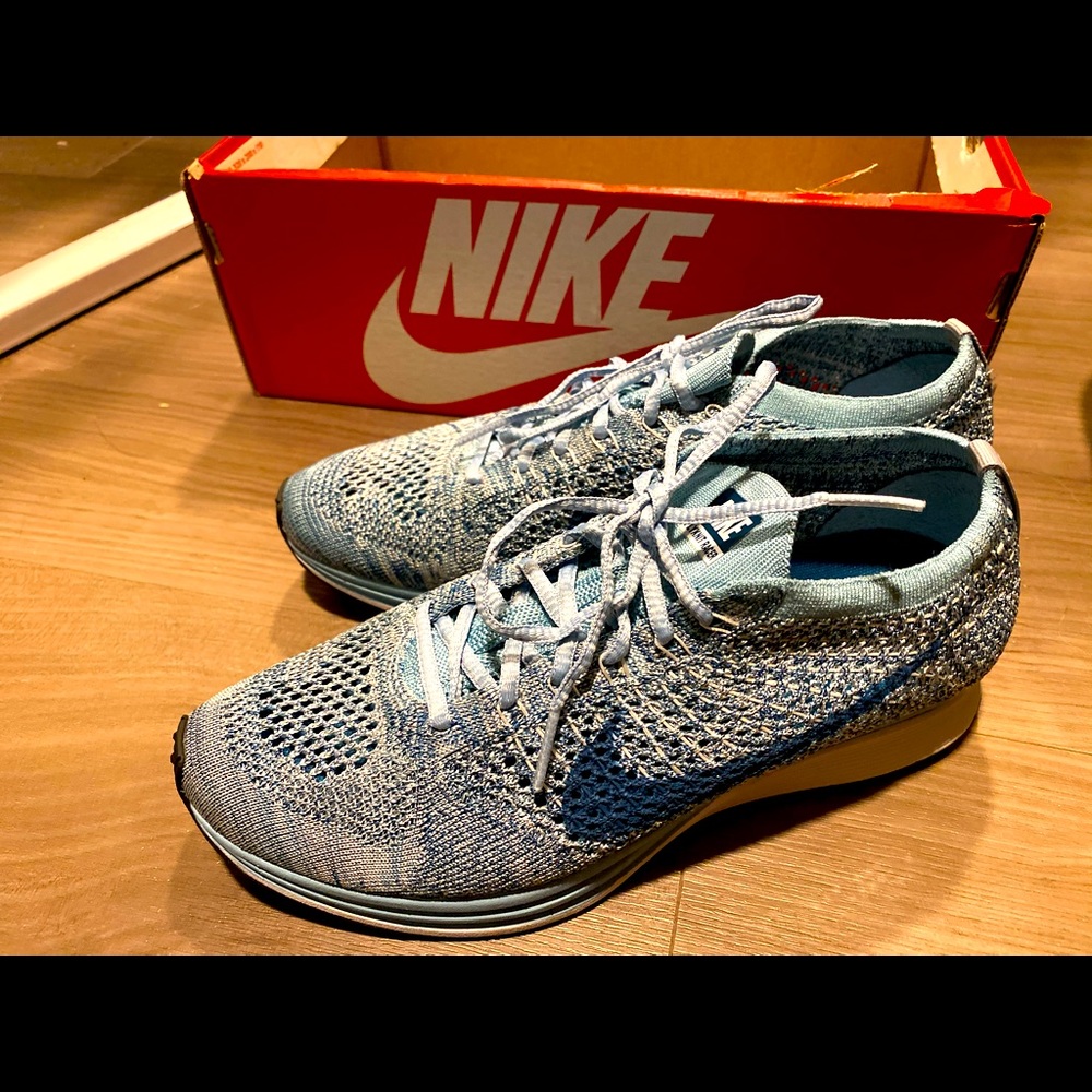 Brand New Nike Flyknit Racer Men Size 6.5